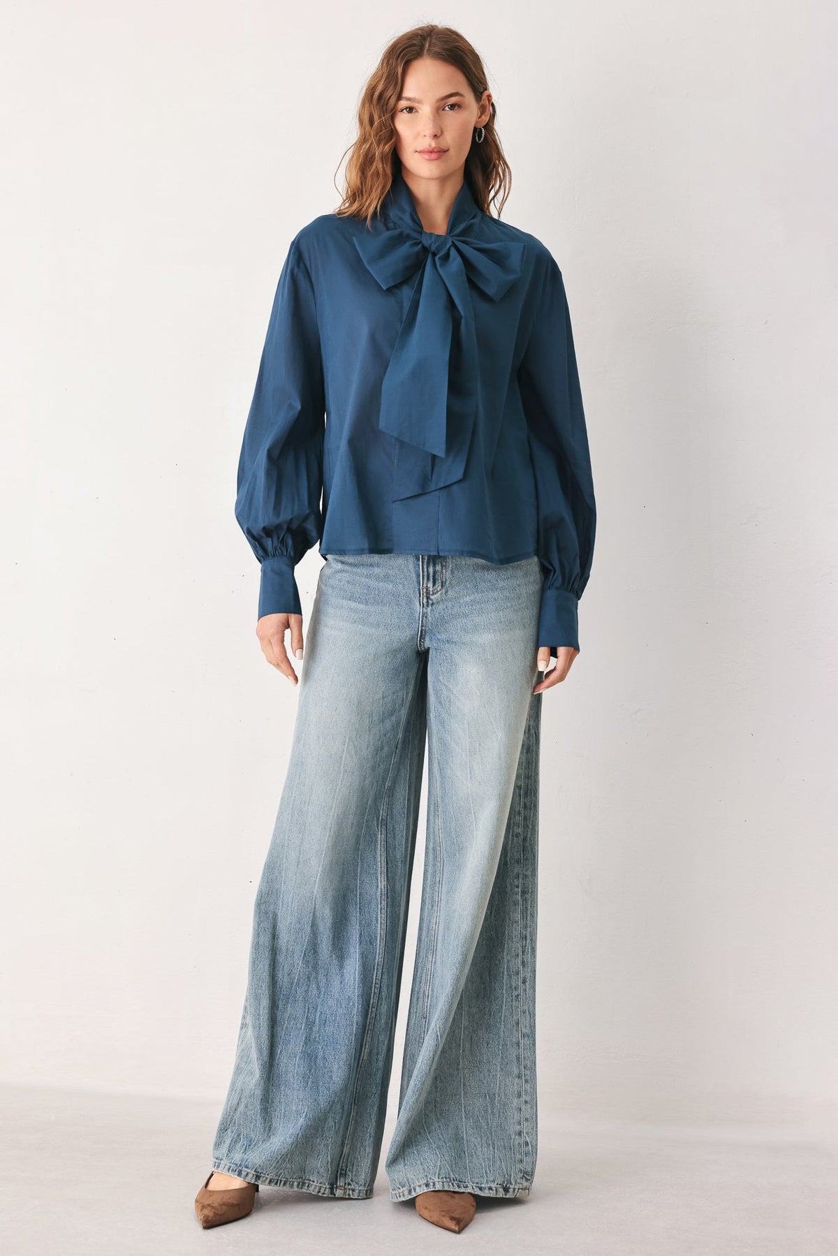 OCEAN INK KITTEN-BOW WOVEN TOP