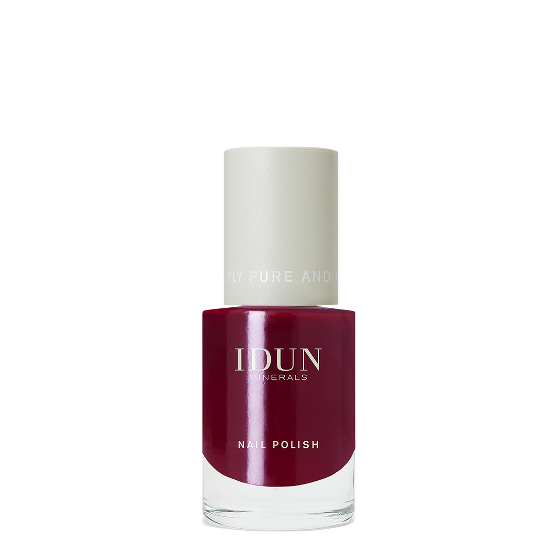 NAIL POLISH
