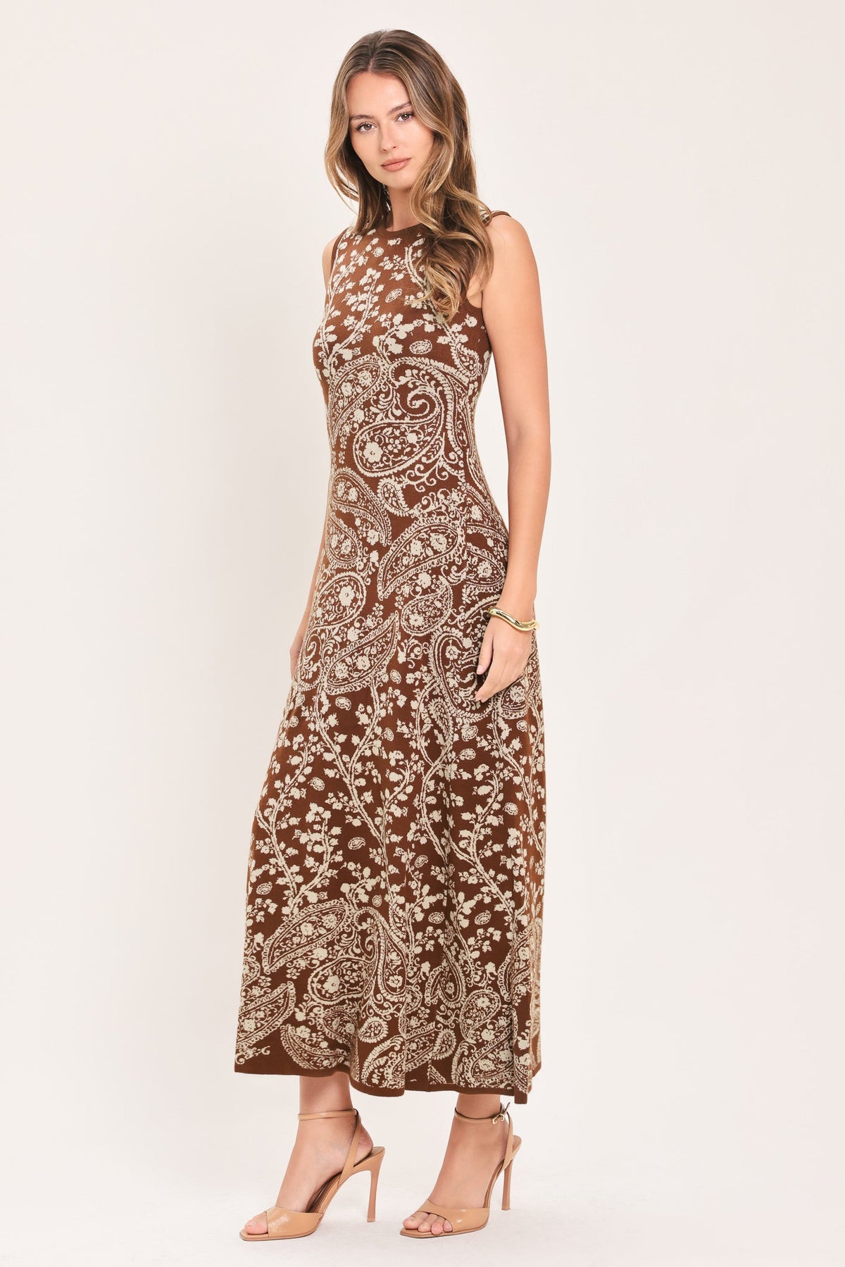Camel-brown paisley knit midi dress with sleeveless crew neck and fit-and-flare shape