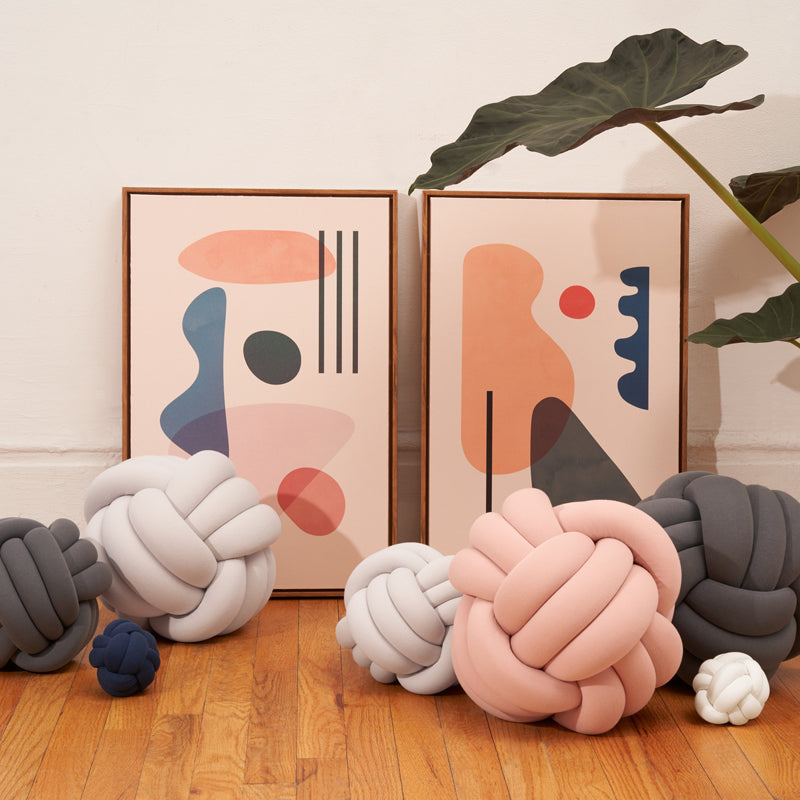The Knot Pillow