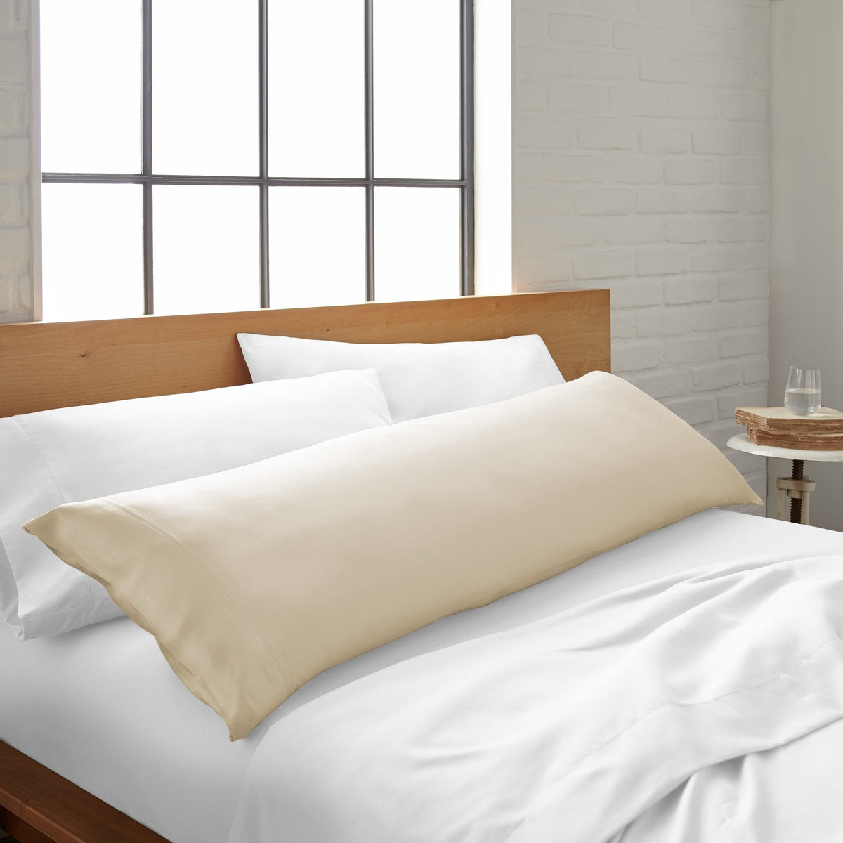 Cooling bamboo body pillowcase in ivory