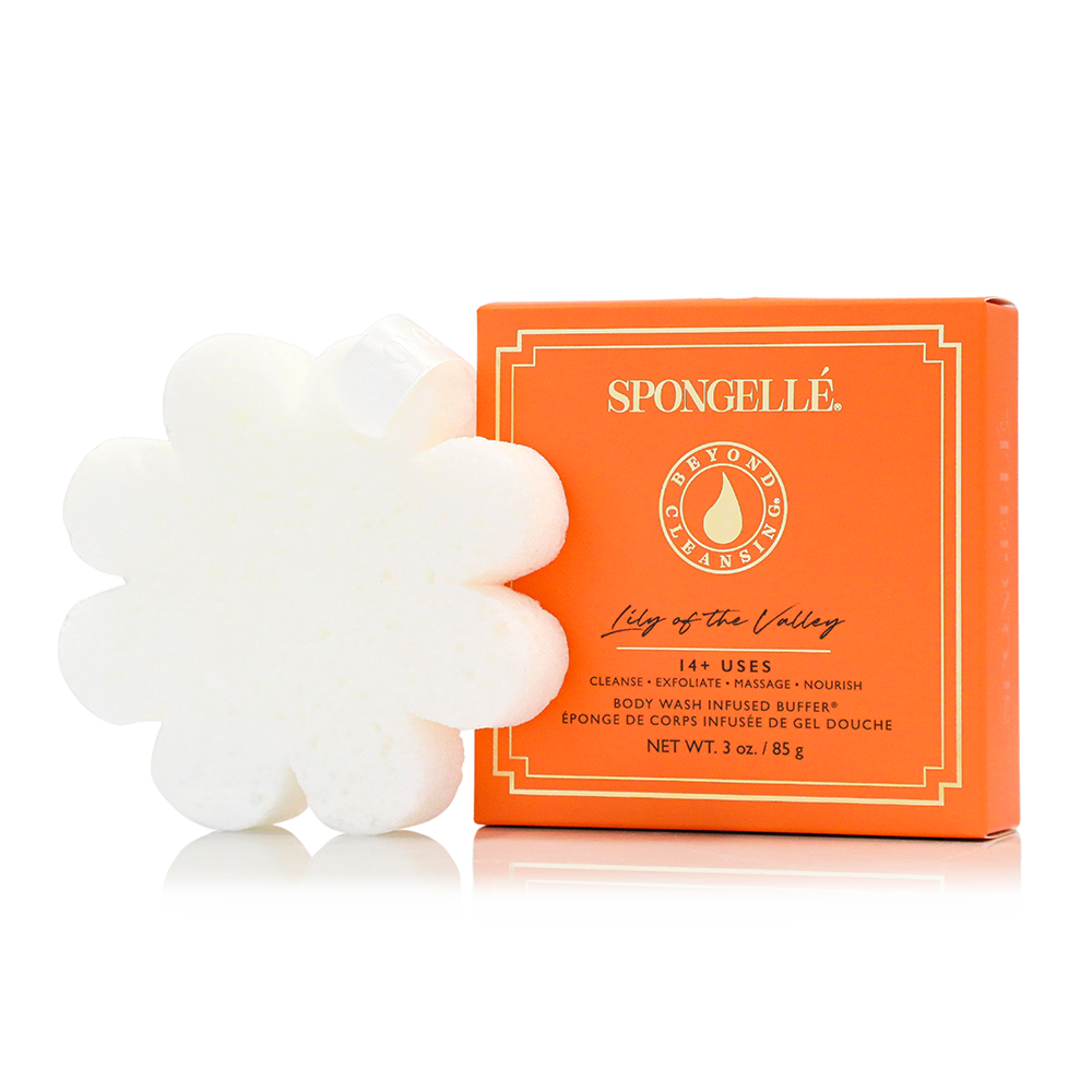 White flower bath sponge with lily design