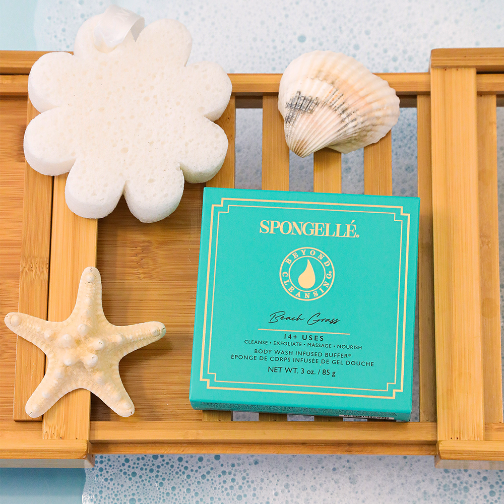 Beach Grass boxed flower exfoliating shower sponge with white flower-shaped sponge