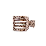 Small tortoise-effect square flat hair clip with leopard print pattern