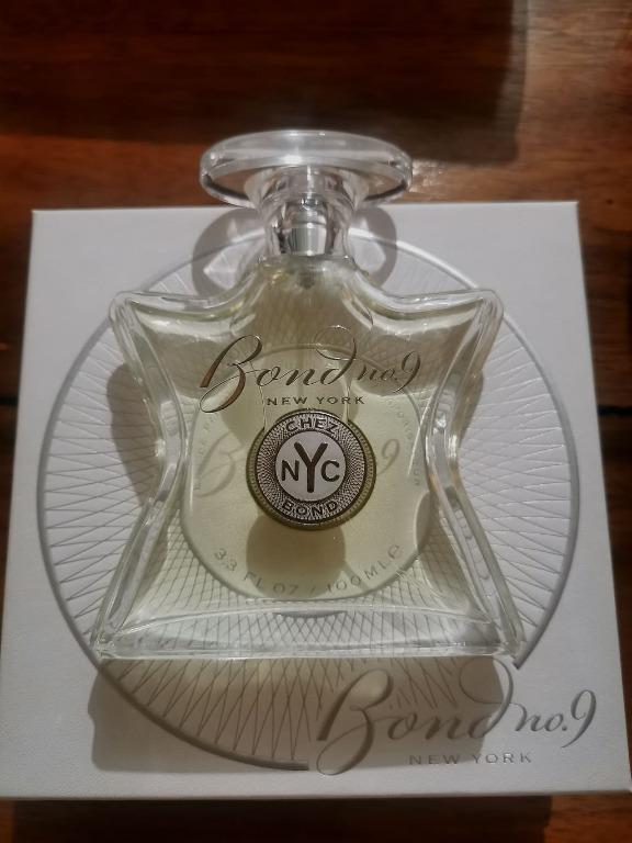 Bond No.9 Eau de Parfum glass bottle with NYC logo and branded product box