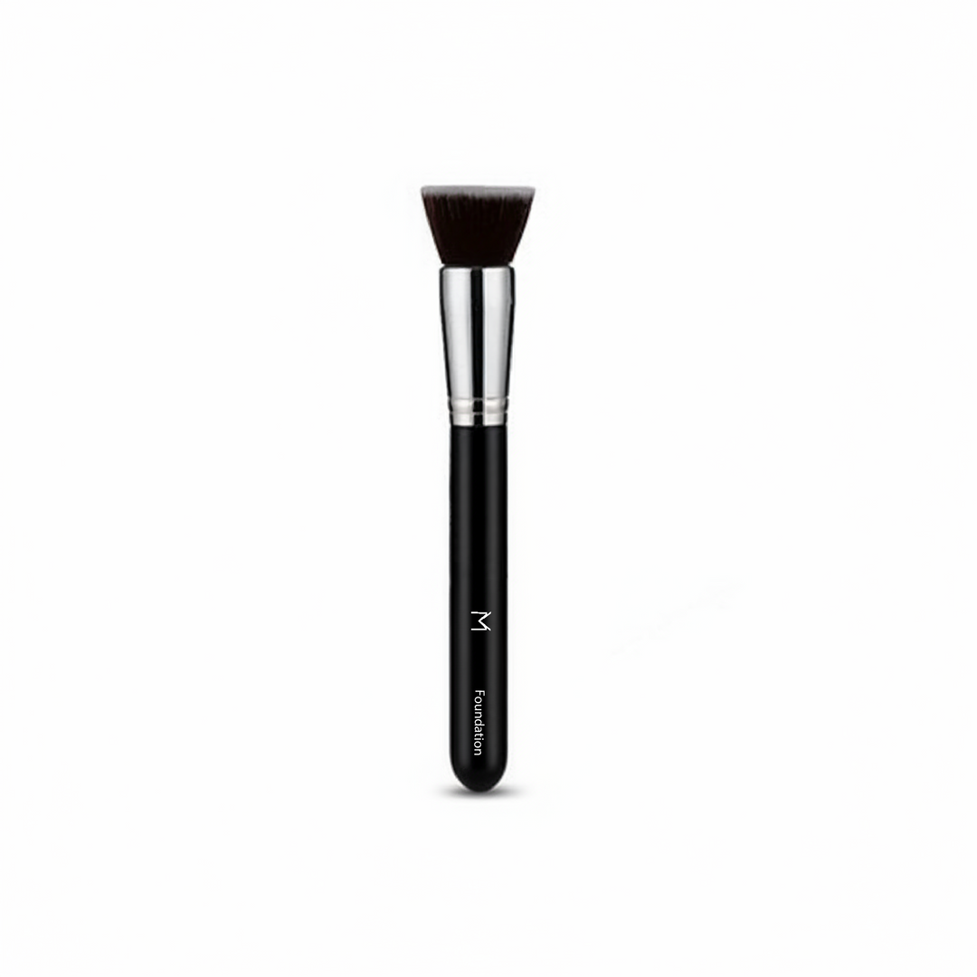 Foundation Brush – Dense Kabuki-Style Synthetic Bristles
